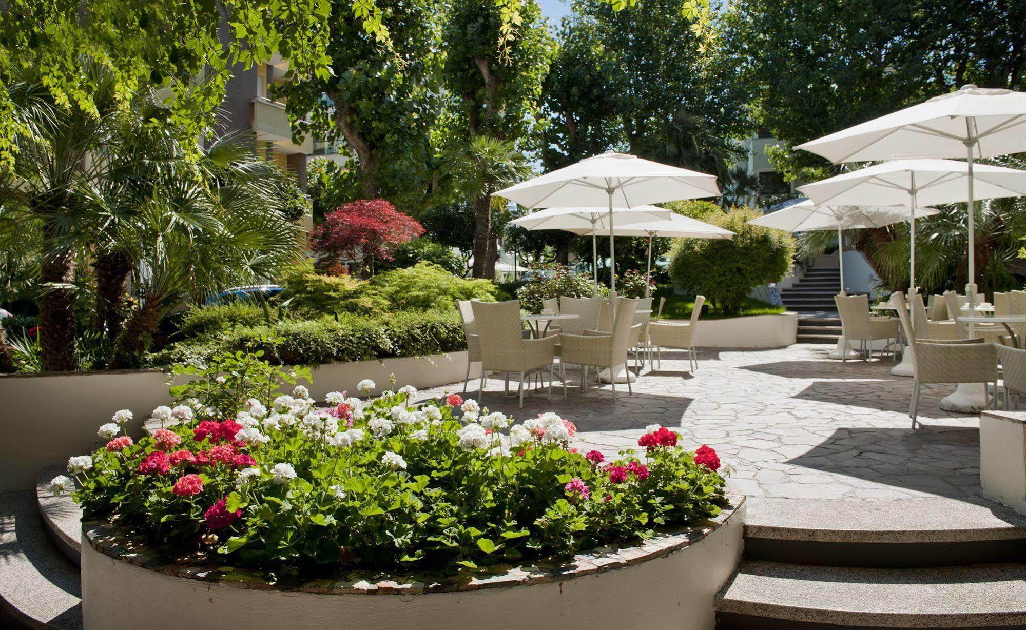Hotel Alexander กาบิชเชมาเร ภายนอก รูปภาพ
