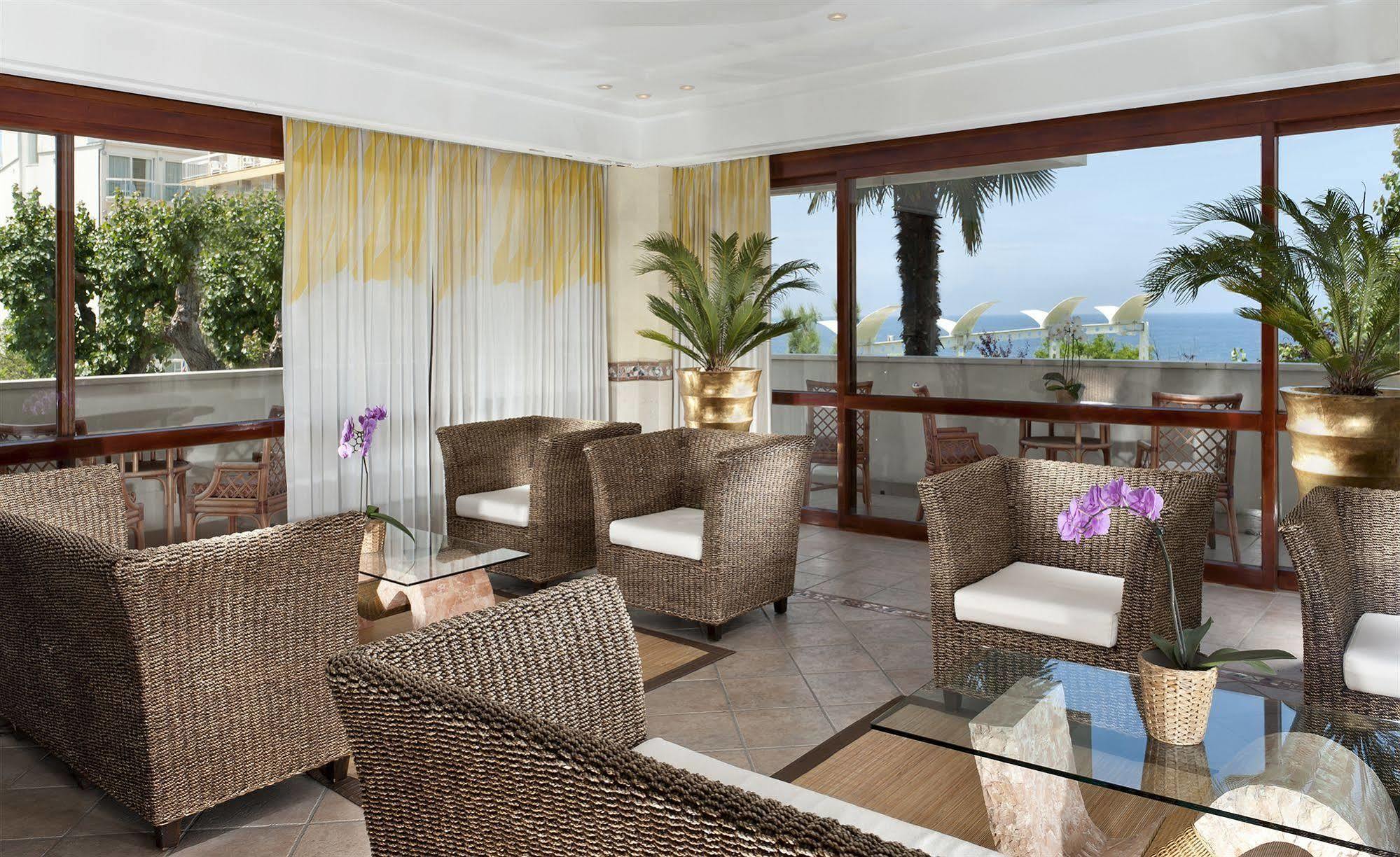 Hotel Alexander กาบิชเชมาเร ภายนอก รูปภาพ